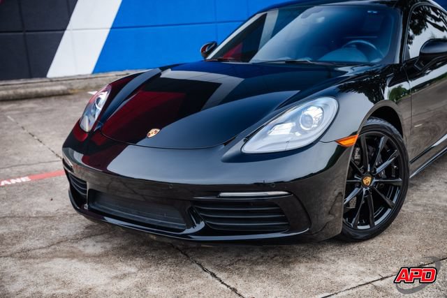 Used 2018 Porsche 718 Cayman RWD image 22