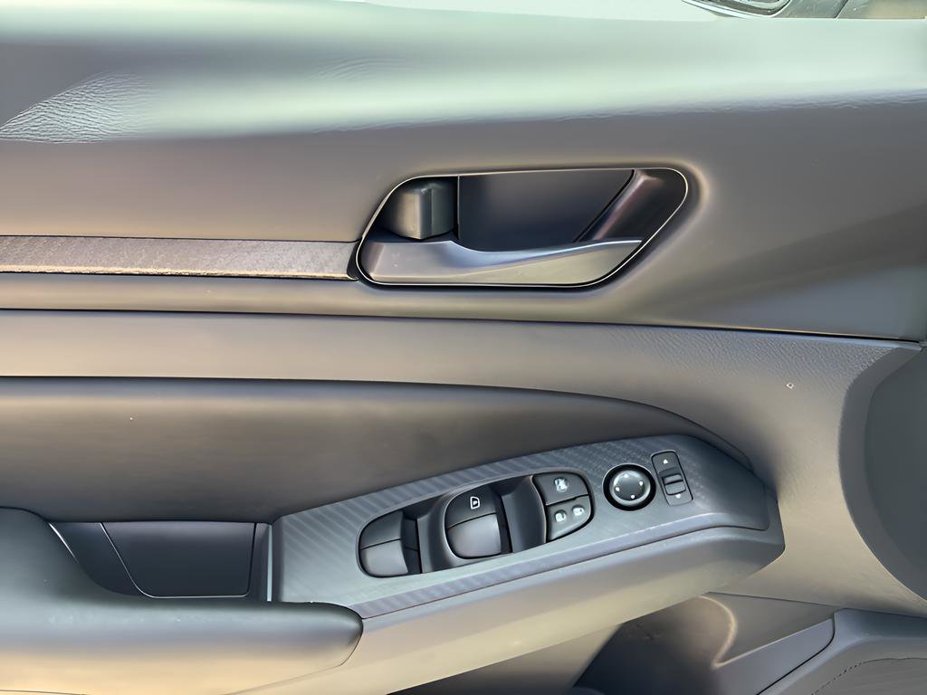 Used 2025 Nissan Altima 2.5 S image 20