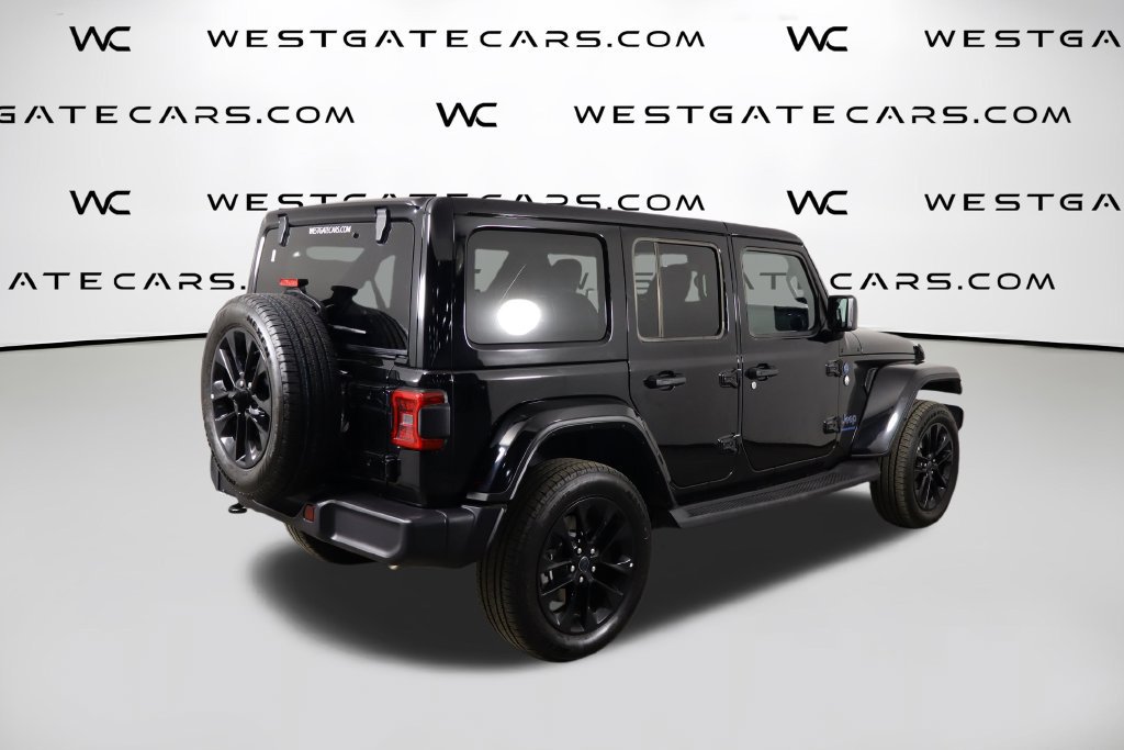 Used 2025 Jeep Wrangler Unlimited Sahara AWD/4WD image 46