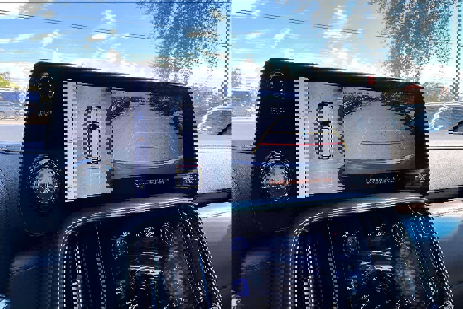 Used 2024 Lexus LX 600 4WD w/ Luxury Package image 24