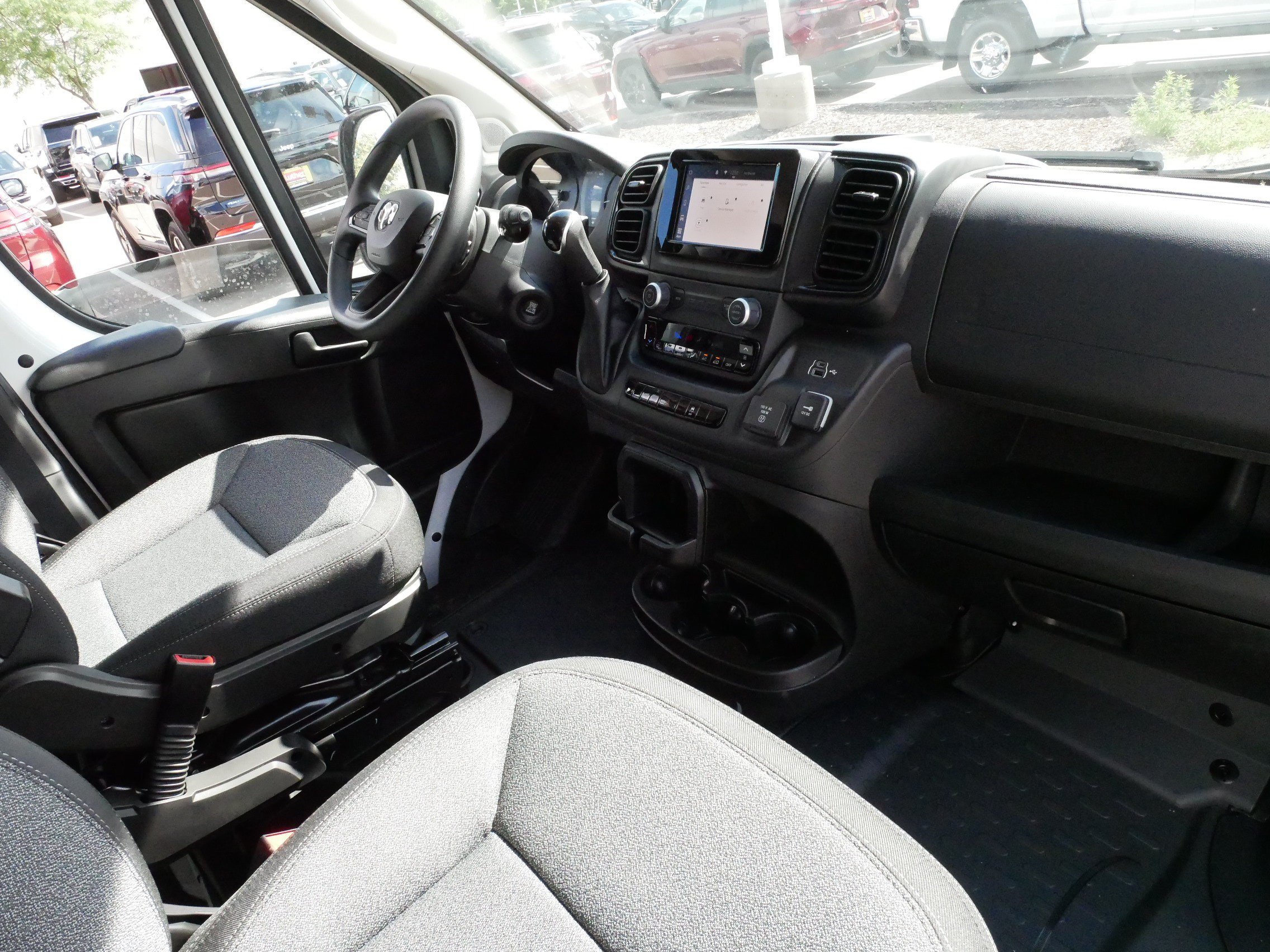 Used 2026 RAM ProMaster 3500 w/ Convenience Group FWD image 10