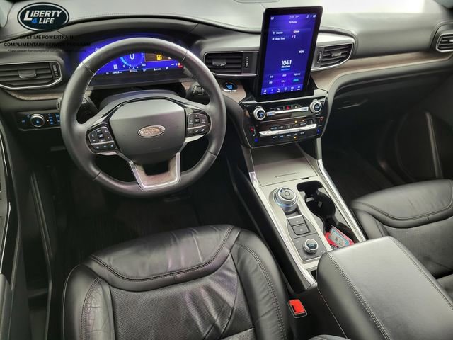 Certified 2023 Ford Explorer Platinum w/ Technology Package AWD/4WD image 33