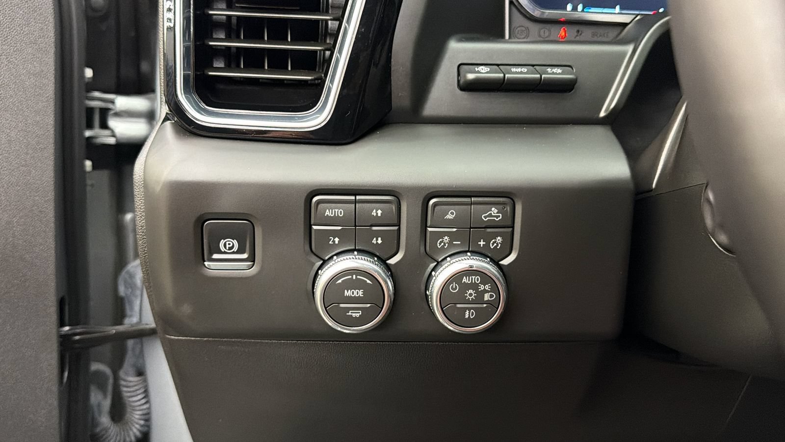 Used 2026 GMC Sierra 1500 Denali Ultimate AWD/4WD image 25