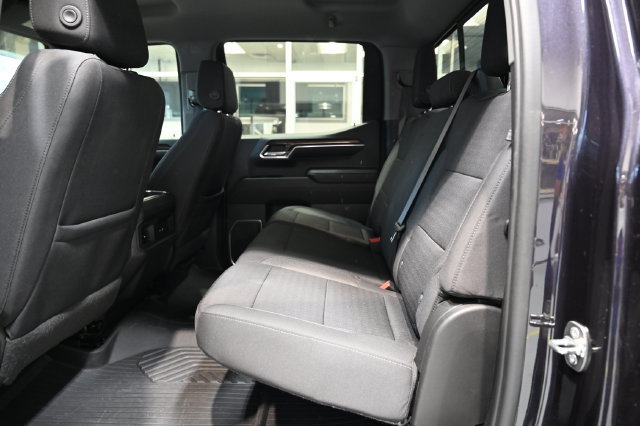 Used 2022 Chevrolet Silverado 1500 LT AWD/4WD image 12