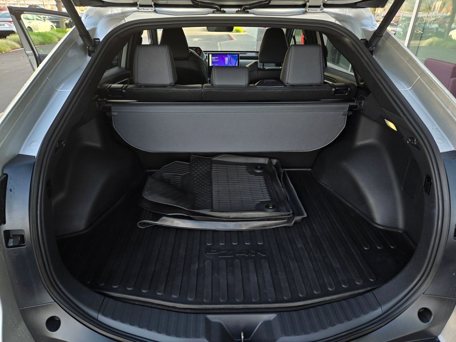 Used 2024 Toyota bZ4X Limited image 24