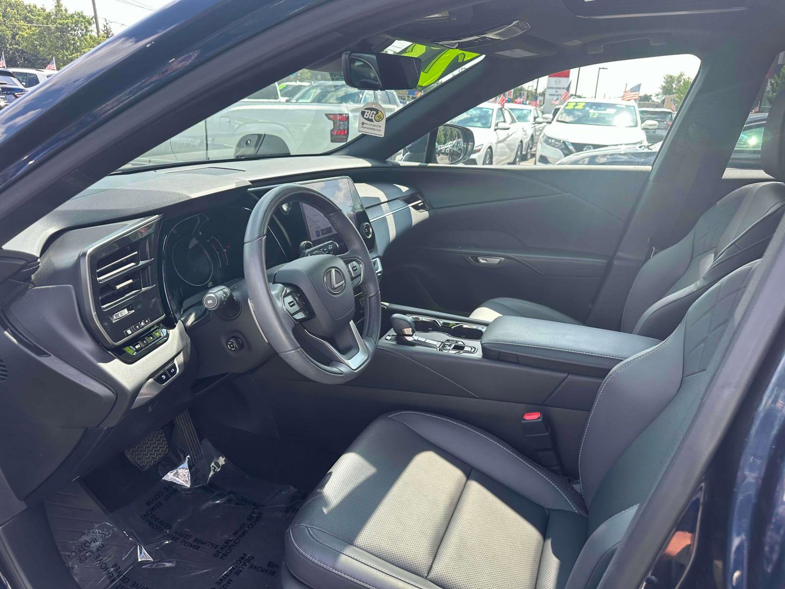 Used 2023 Lexus RX 350 AWD image 13