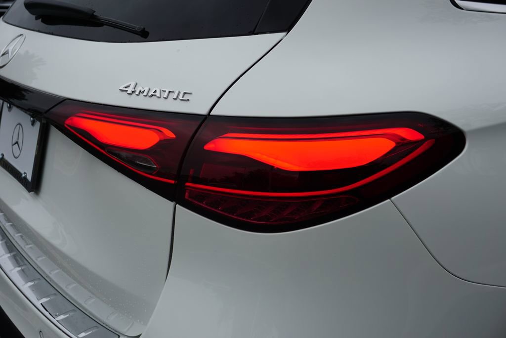 New 2026 Mercedes-Benz GLC 300 4MATIC image 16