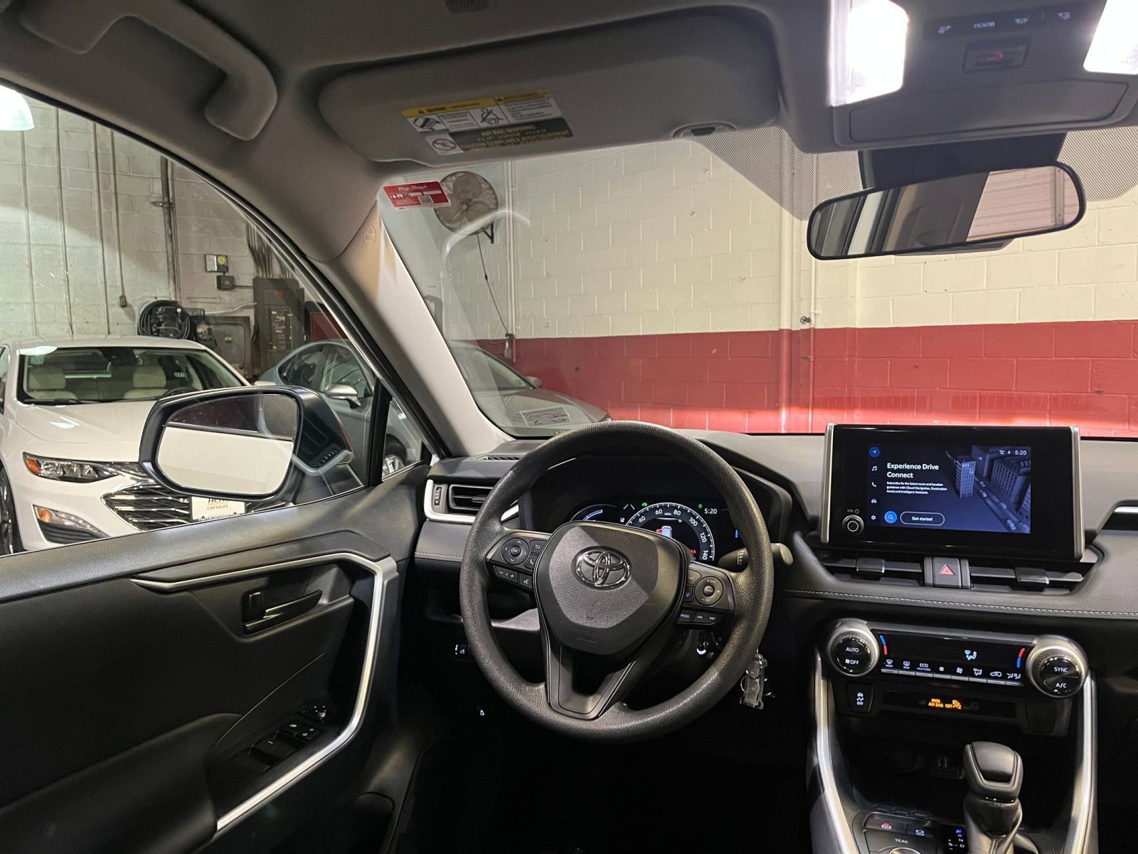 Used 2025 Toyota RAV4 LE image 34