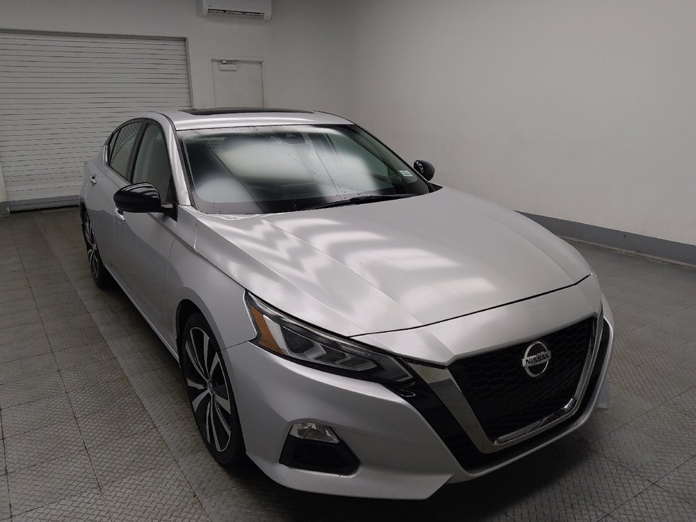 Used 2020 Nissan Altima 2.5 SR w/ Premium Package FWD image 13