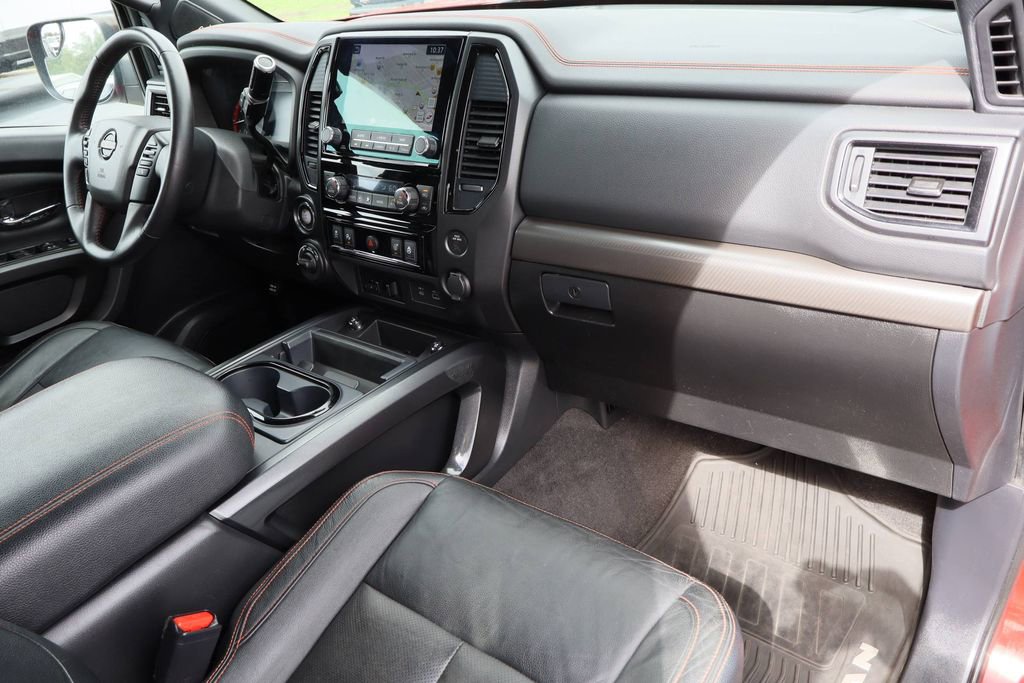 Used 2021 Nissan Titan PRO-4X w/ Pro-4x Convenience Package AWD/4WD image 32