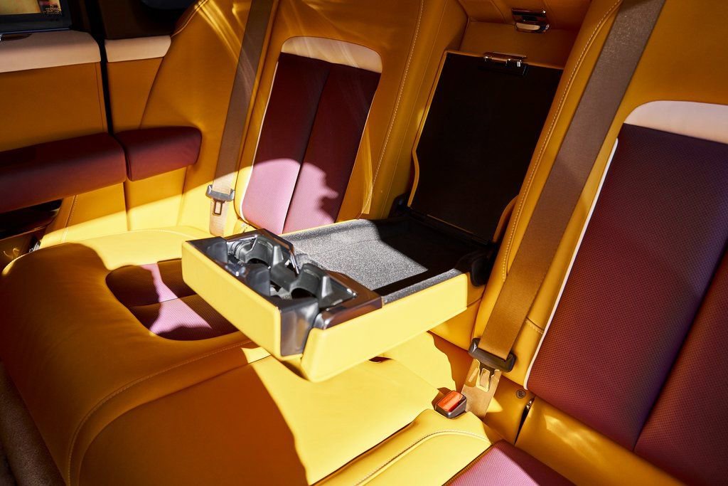 Used 2025 Rolls-Royce Cullinan image 55