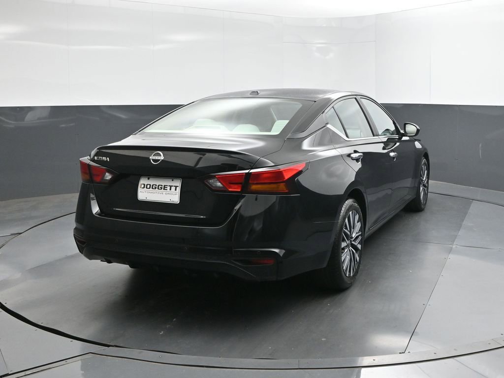 Used 2025 Nissan Altima 2.5 SV image 5