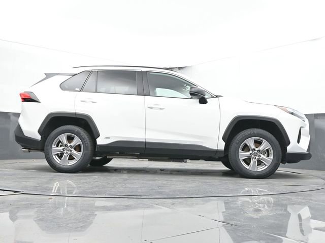 Used 2024 Toyota RAV4 LE AWD/4WD image 47