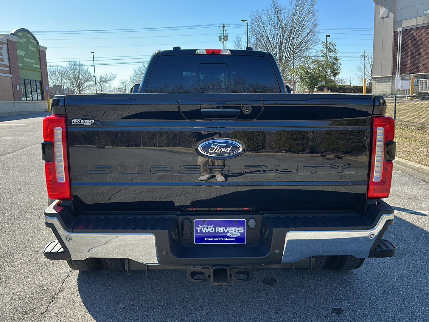 Certified 2023 Ford F450 Lariat w/ Lariat Ultimate Package image 4