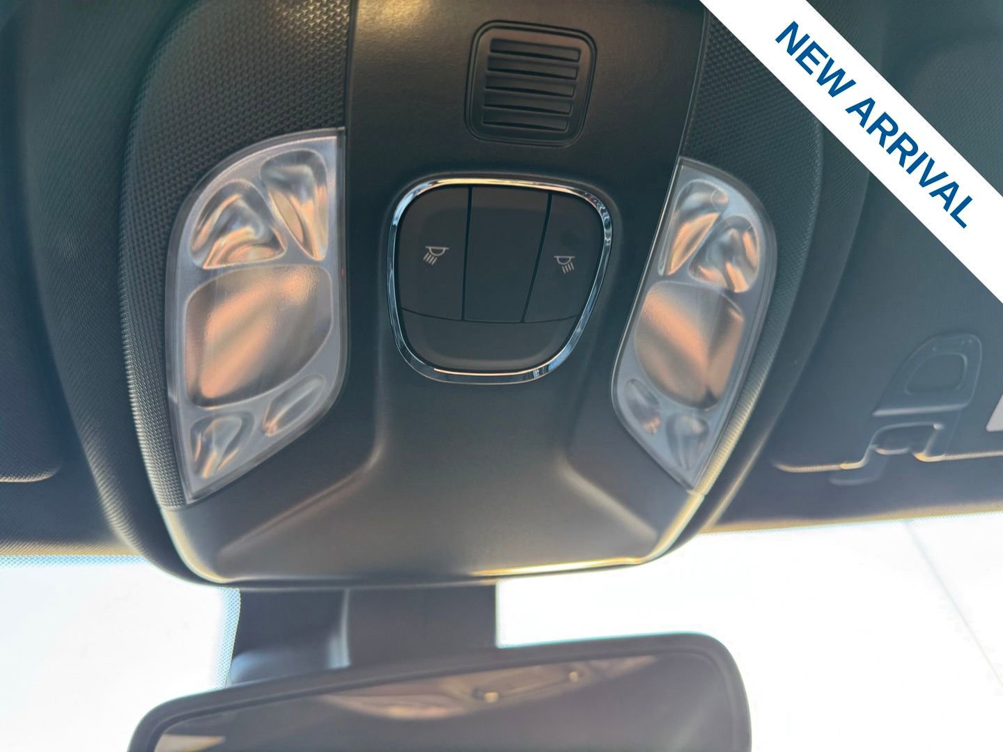 Used 2025 Jeep Compass Sport image 27