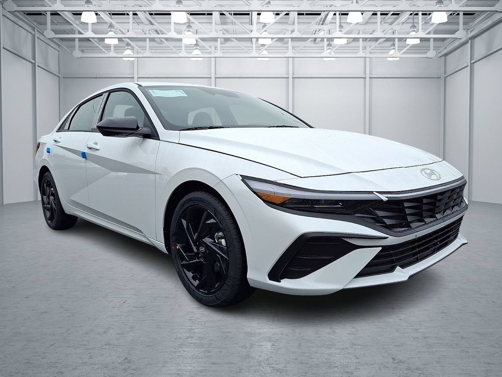 New 2026 Hyundai Elantra Sport FWD image 4