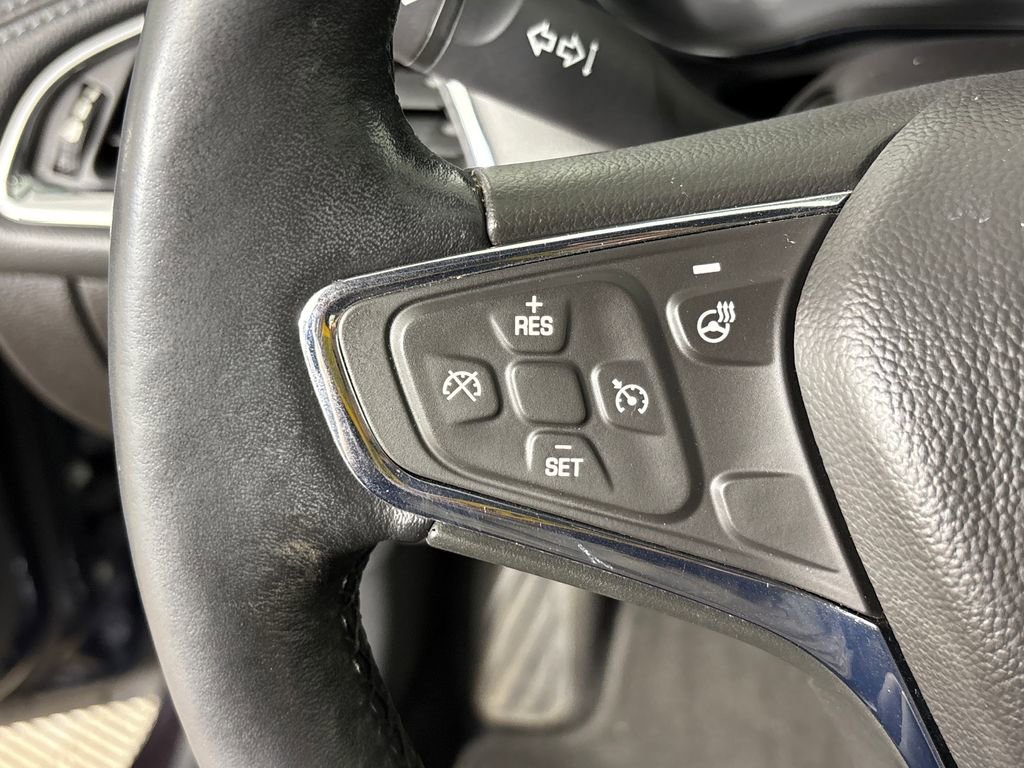 Used 2016 Chevrolet Cruze Premier FWD image 17