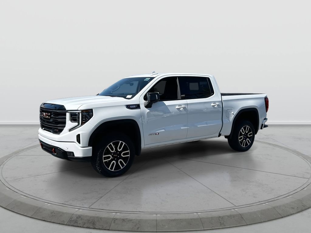 Used 2025 GMC Sierra 1500 AT4 w/ Technology Package AWD/4WD image 4