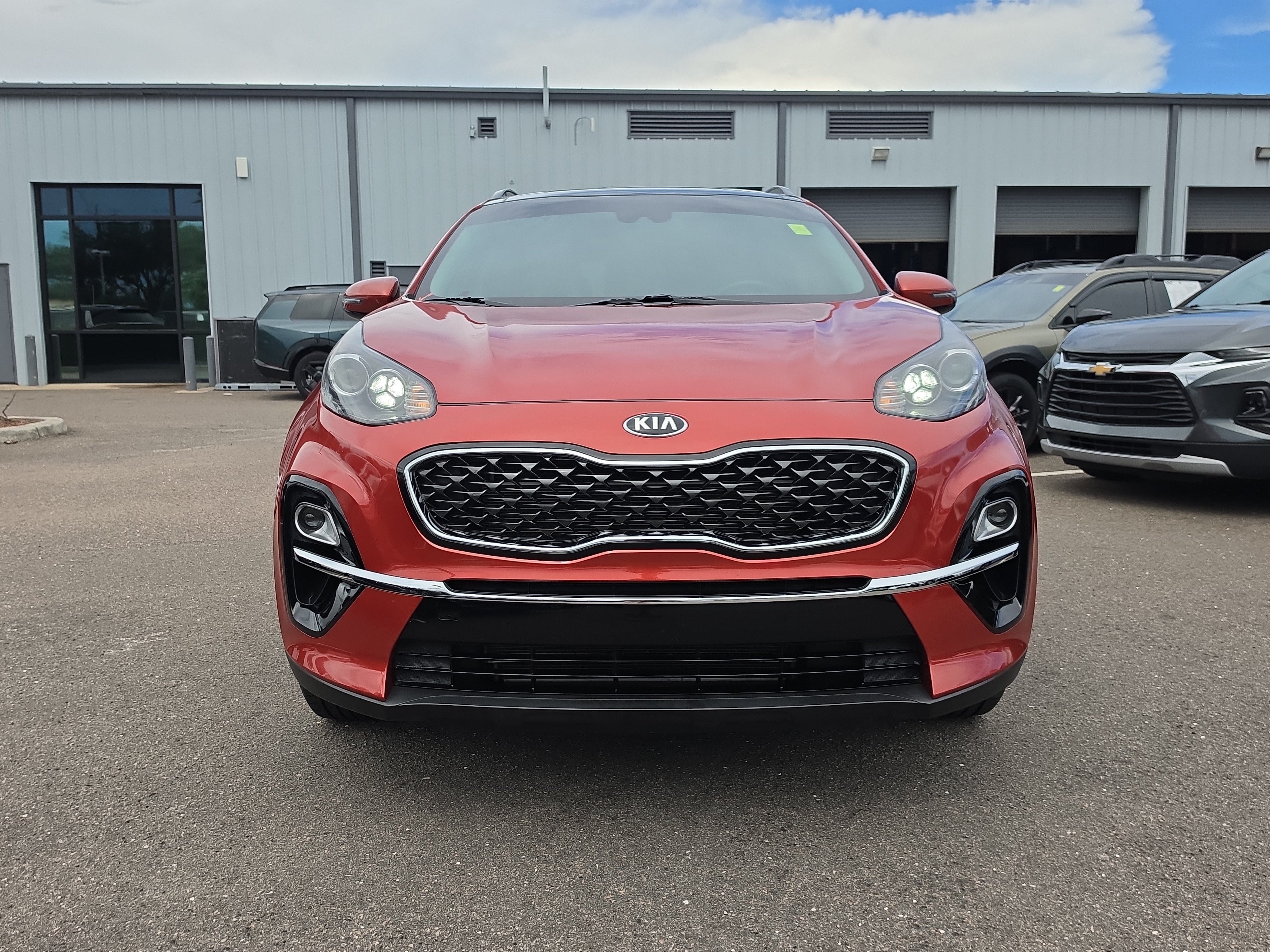 Certified 2022 Kia Sportage EX FWD image 3