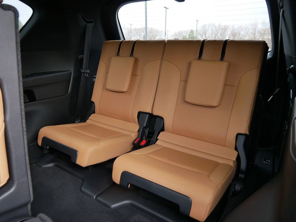 New 2026 Lexus LX 600 4WD w/ Luxury Package image 12