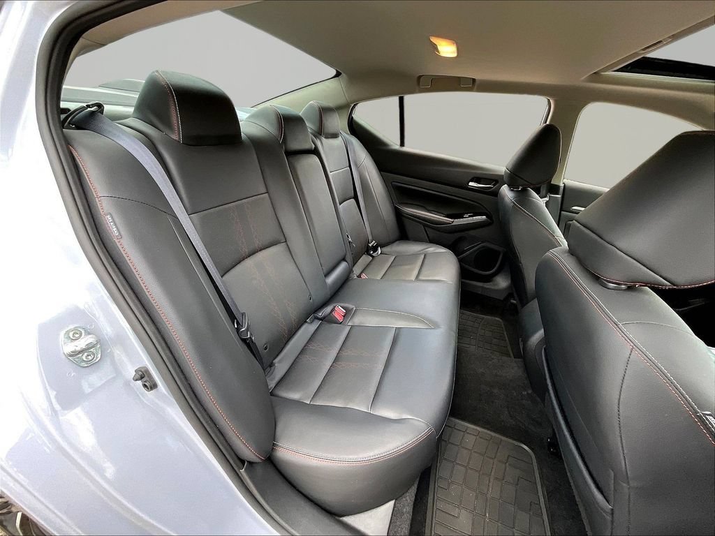 Certified 2024 Nissan Altima 2.5 SR w/ SR Premium Package FWD image 27