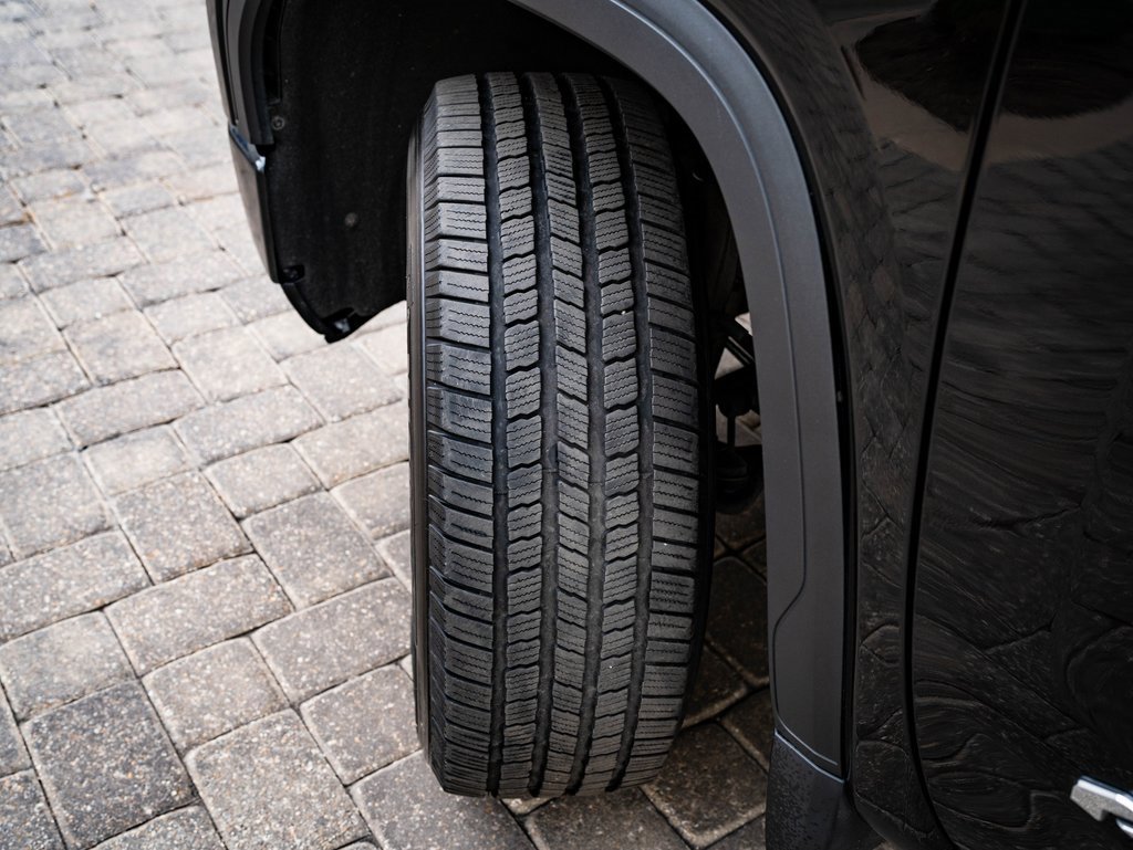 Used 2020 GMC Sierra 1500 AT4 w/ Off-Road Performance Package image 47