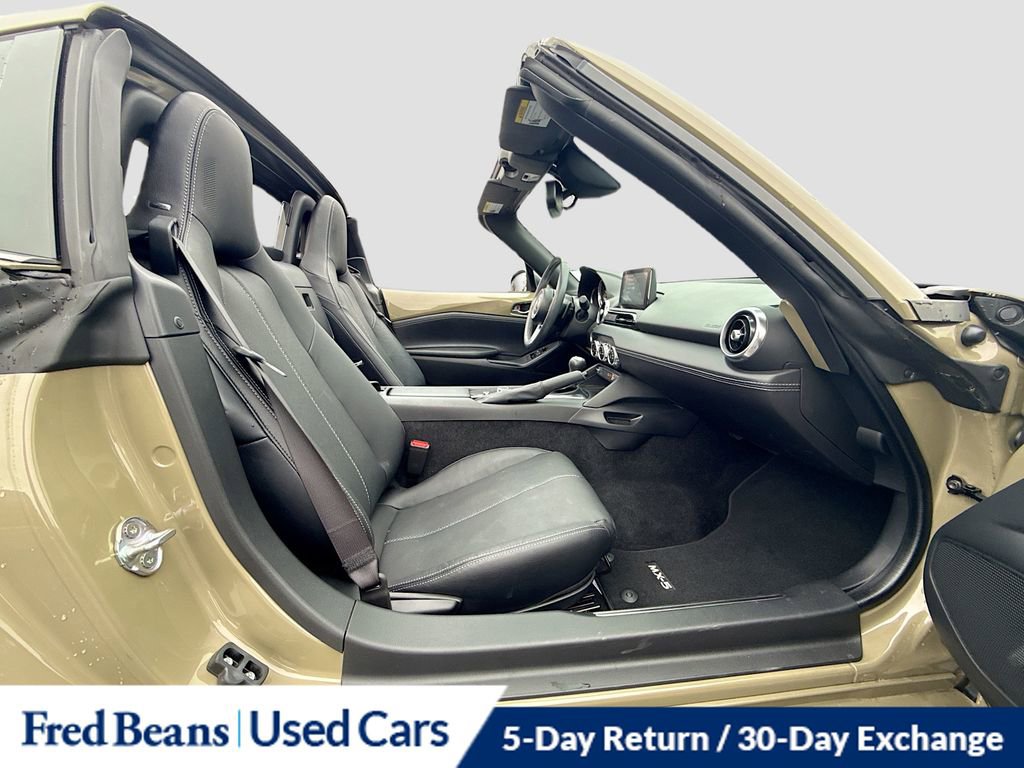 Used 2023 MAZDA MX-5 Miata Grand Touring w/ Weather Package image 29