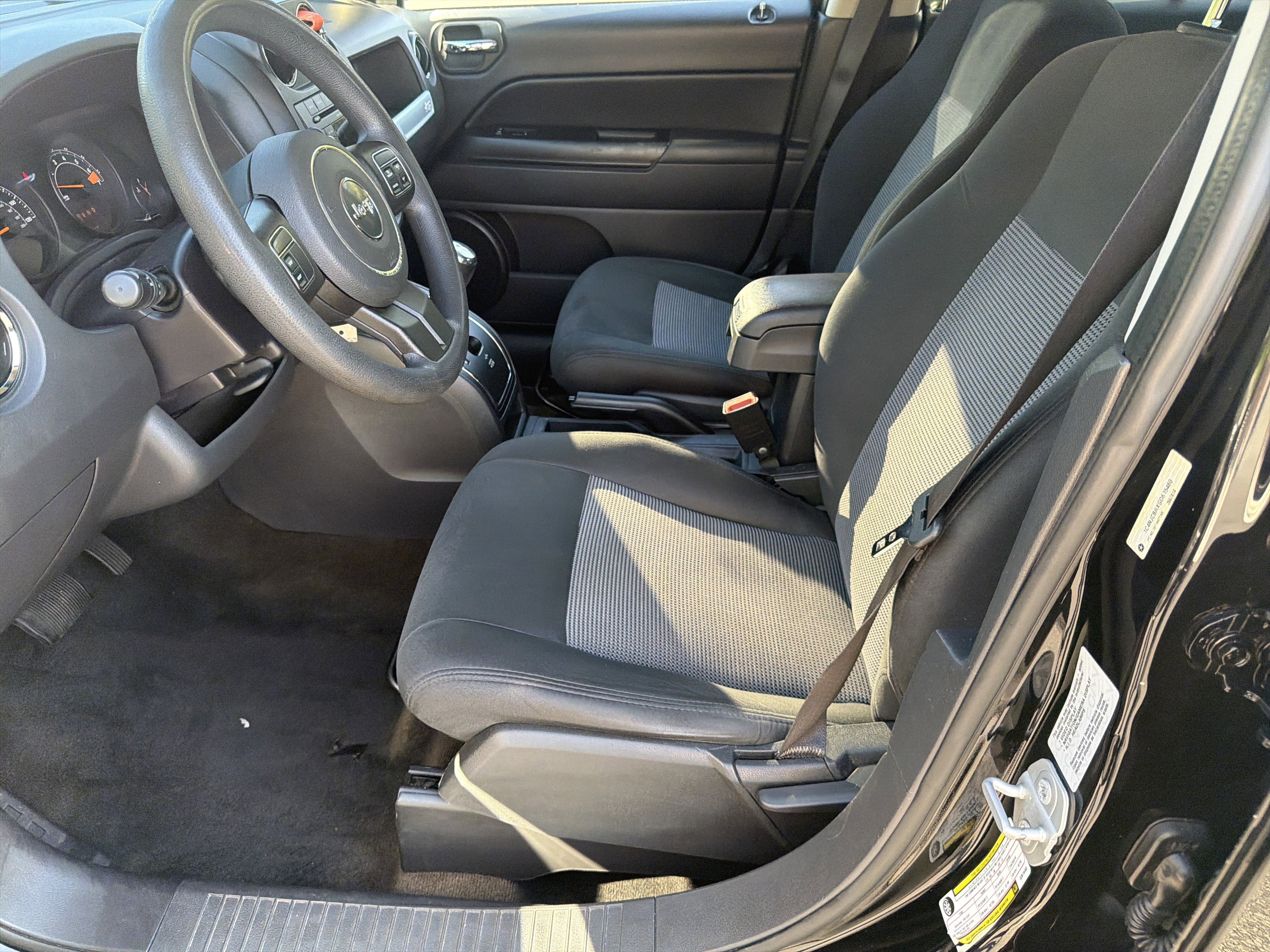 Used 2016 Jeep Compass Sport w/ Power Value Group FWD image 11