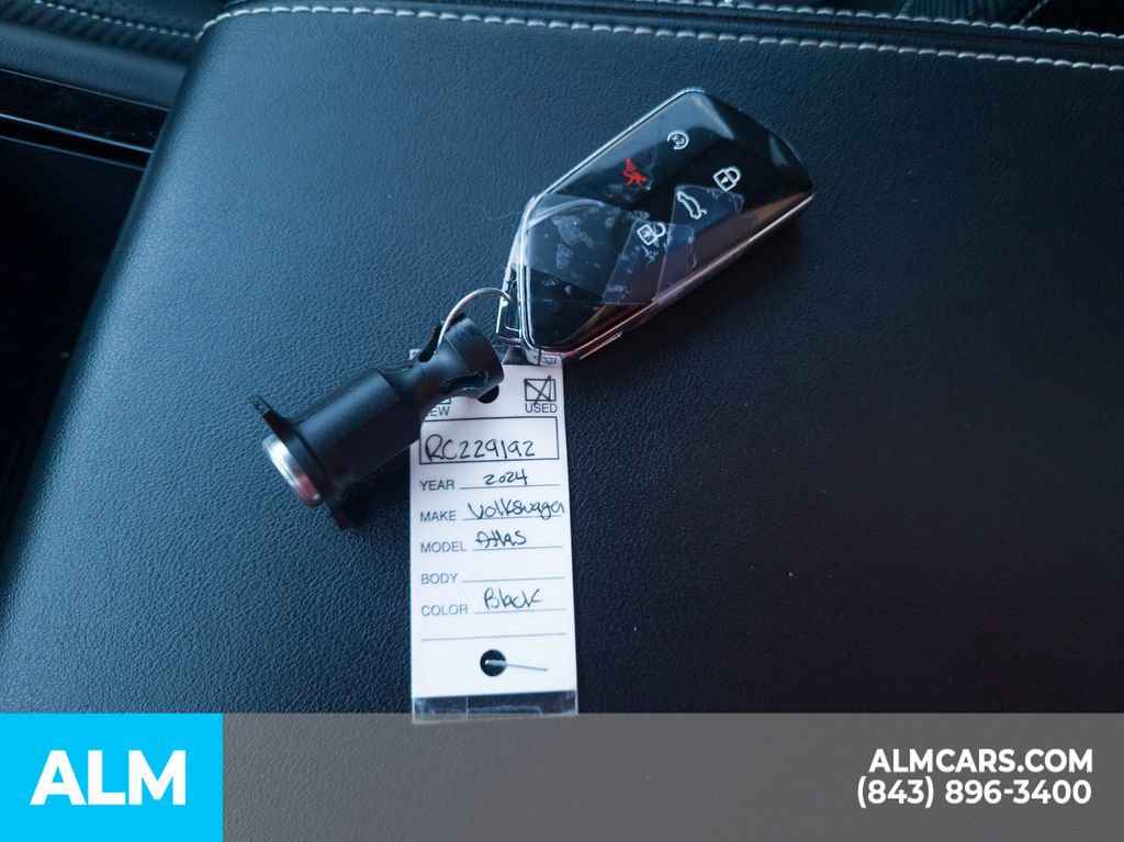 Used 2024 Volkswagen Atlas Cross Sport SE image 38