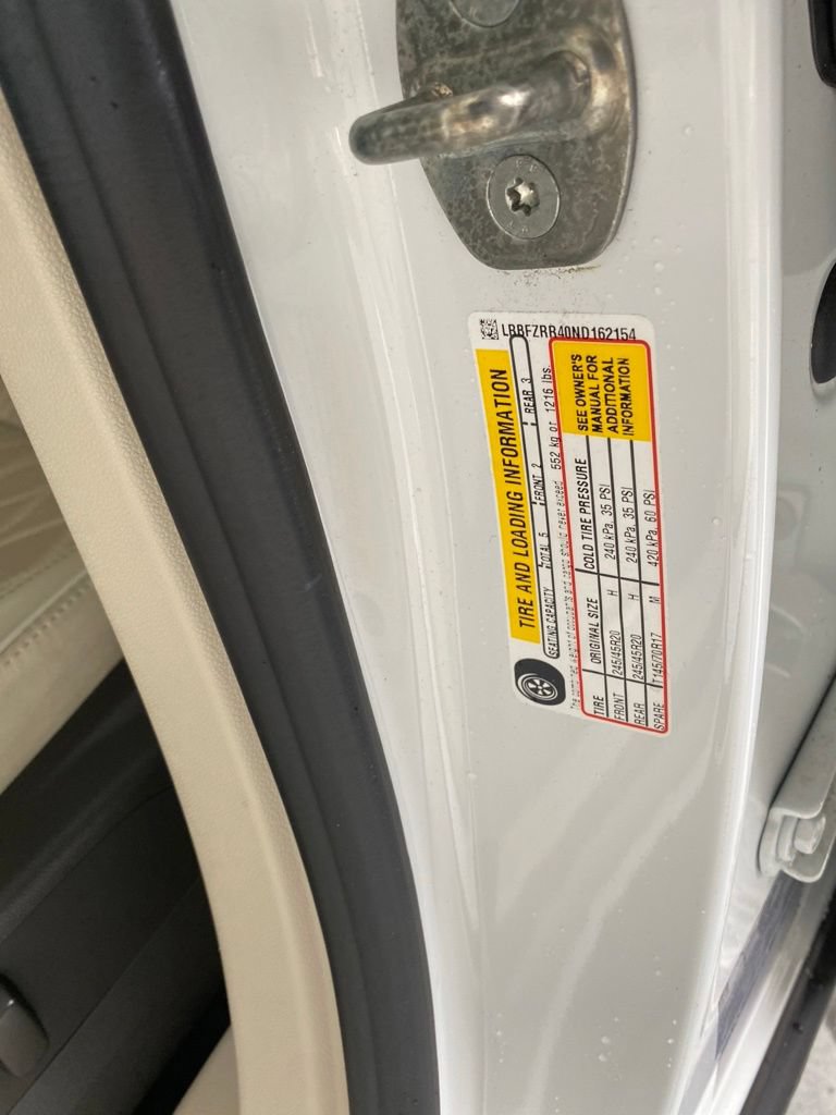 Used 2022 Buick Envision Avenir w/ Technology Package II FWD image 60