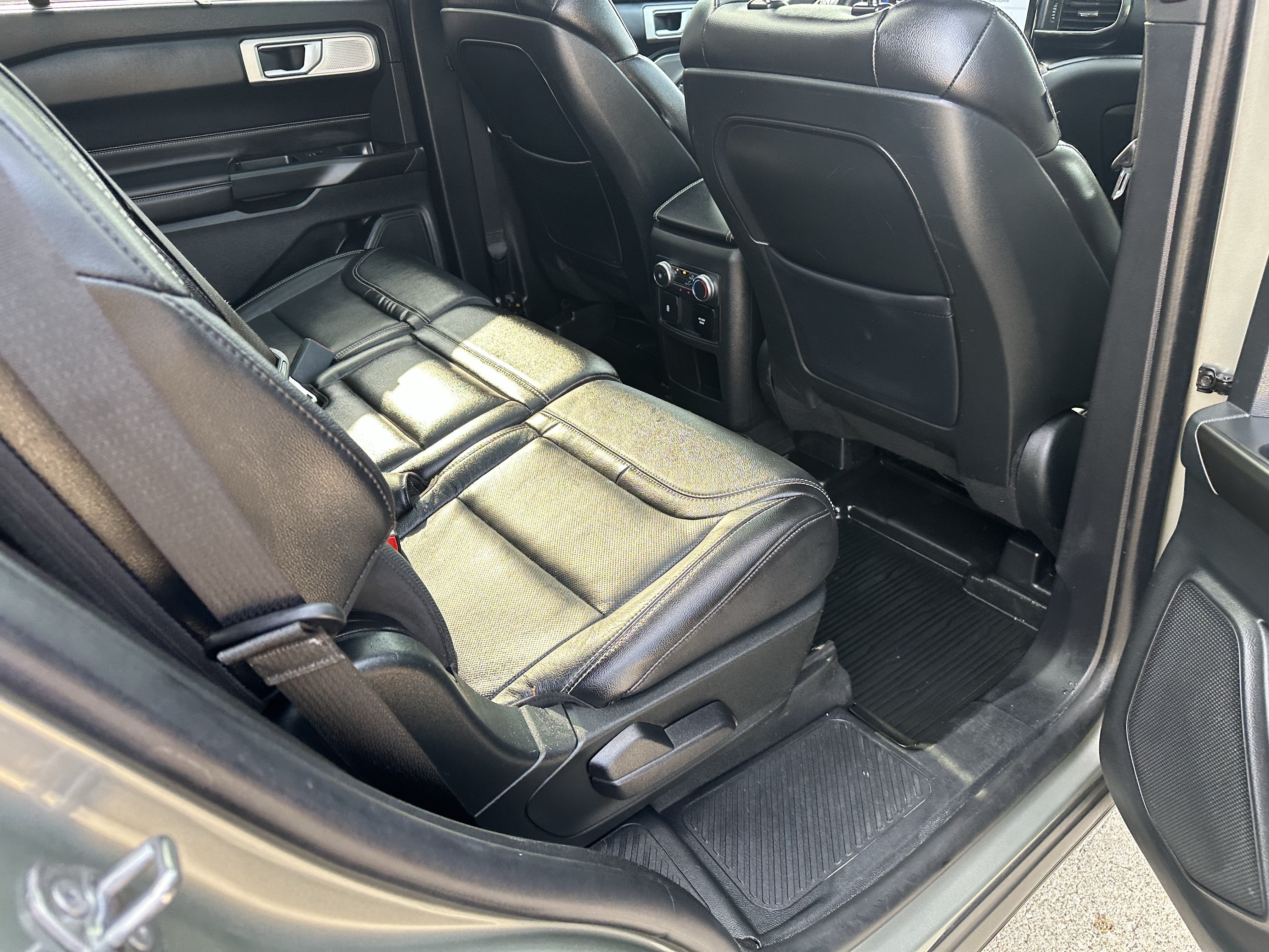 Used 2020 Ford Explorer ST w/ ST Street Pack AWD/4WD image 13