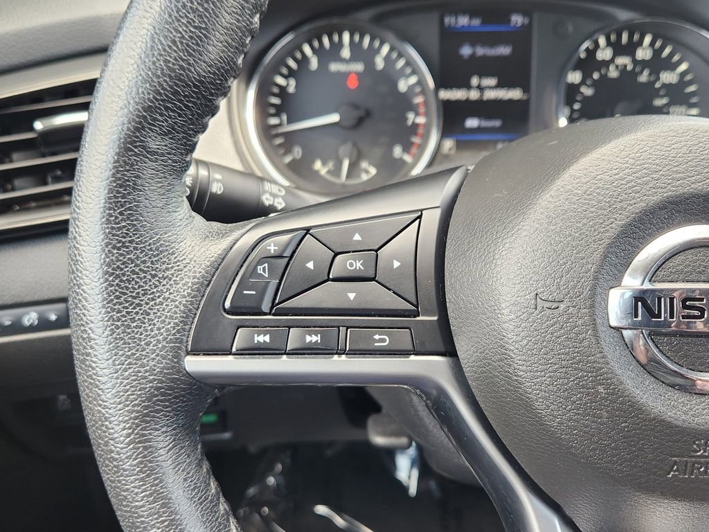 Used 2020 Nissan Rogue SL AWD/4WD image 17