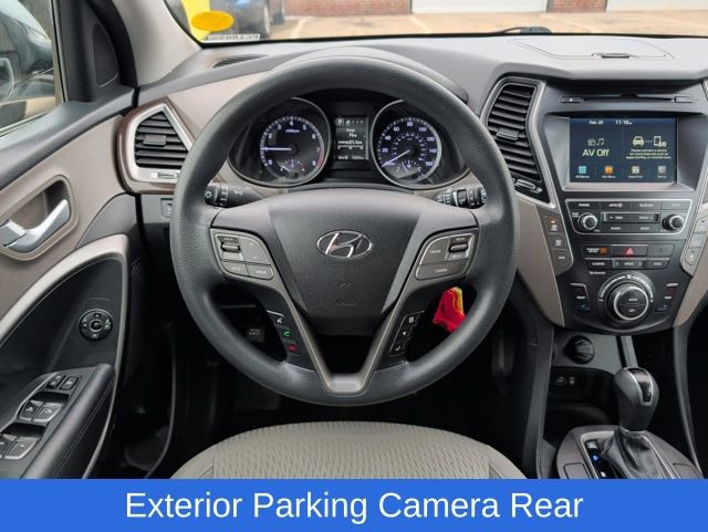 Used 2018 Hyundai Santa Fe SE image 19