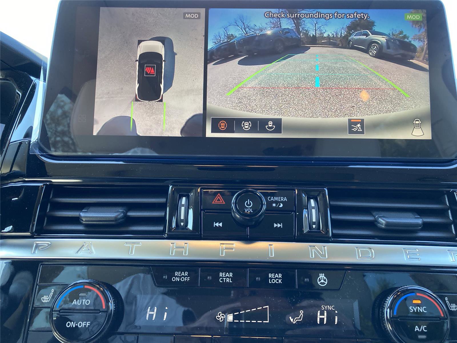 New 2026 Nissan Pathfinder SL w/ SL Premium Package image 14