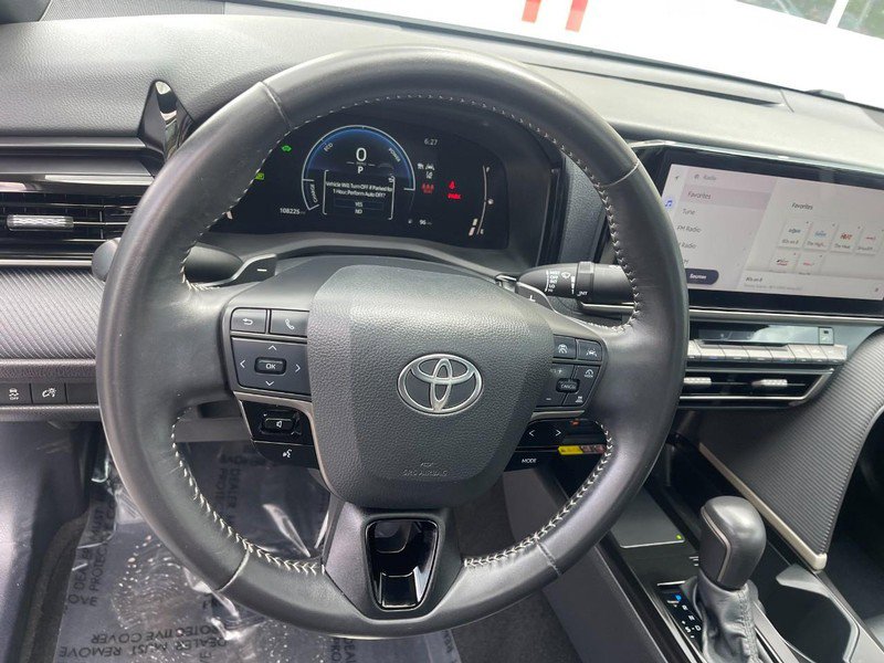 Used 2025 Toyota Camry SE w/ Multimedia Upgrade Package FWD image 23