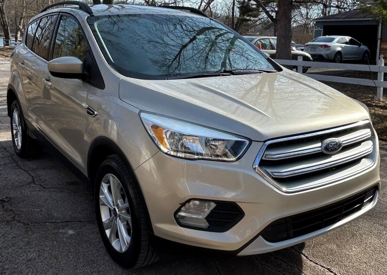 Used 2018 Ford Escape SE image 4