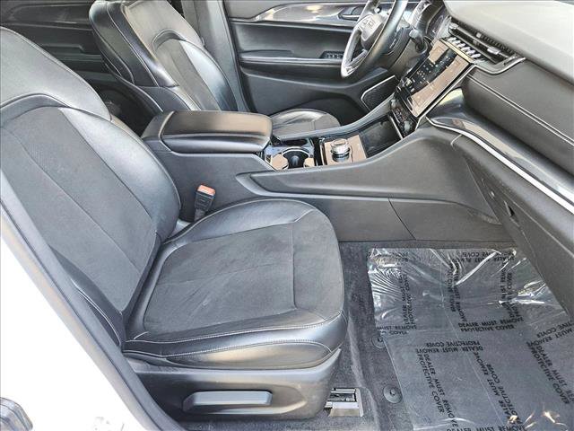 Used 2021 Jeep Grand Cherokee L Laredo AWD/4WD image 26