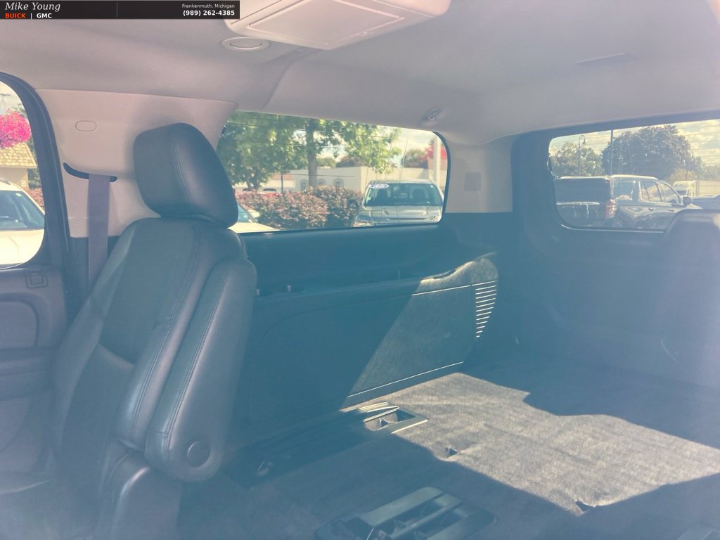 Used 2012 Chevrolet Suburban 2500 LT AWD/4WD image 13