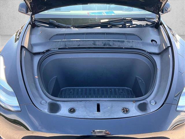 Used 2022 Tesla Model Y Long Range AWD/4WD image 10