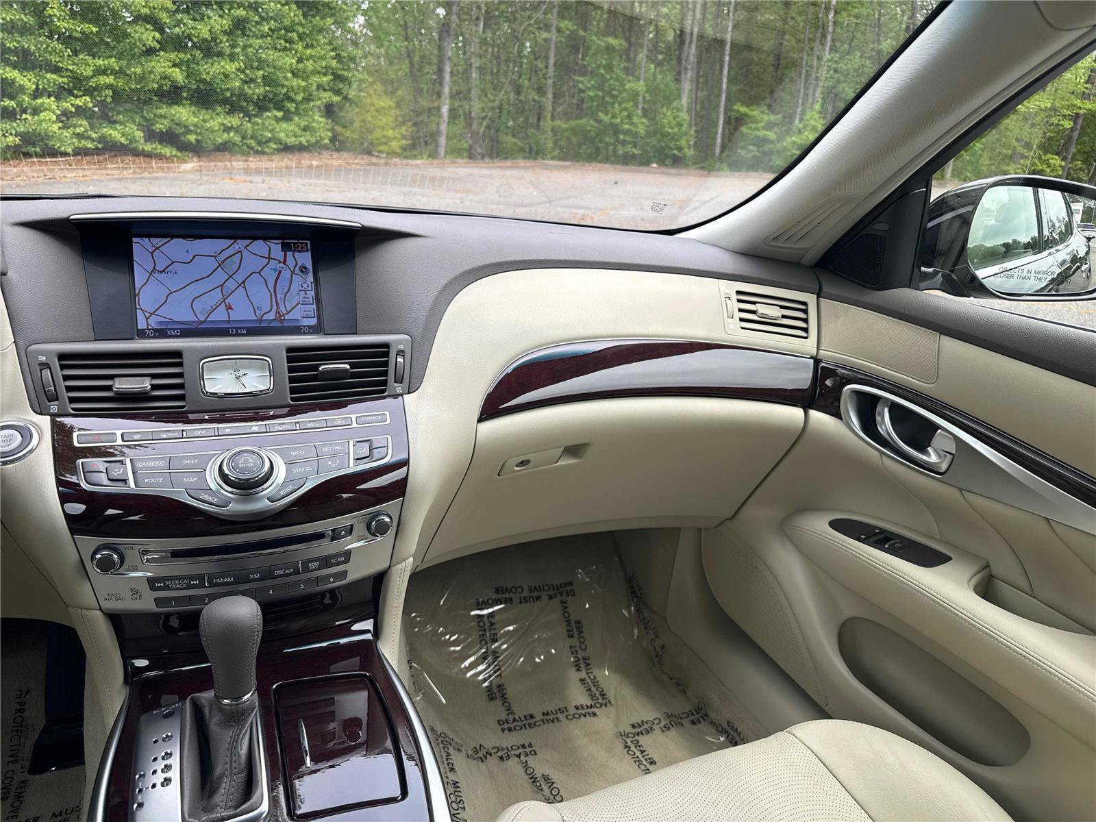 Used 2015 INFINITI Q70 3.7 w/ Technology Package image 15