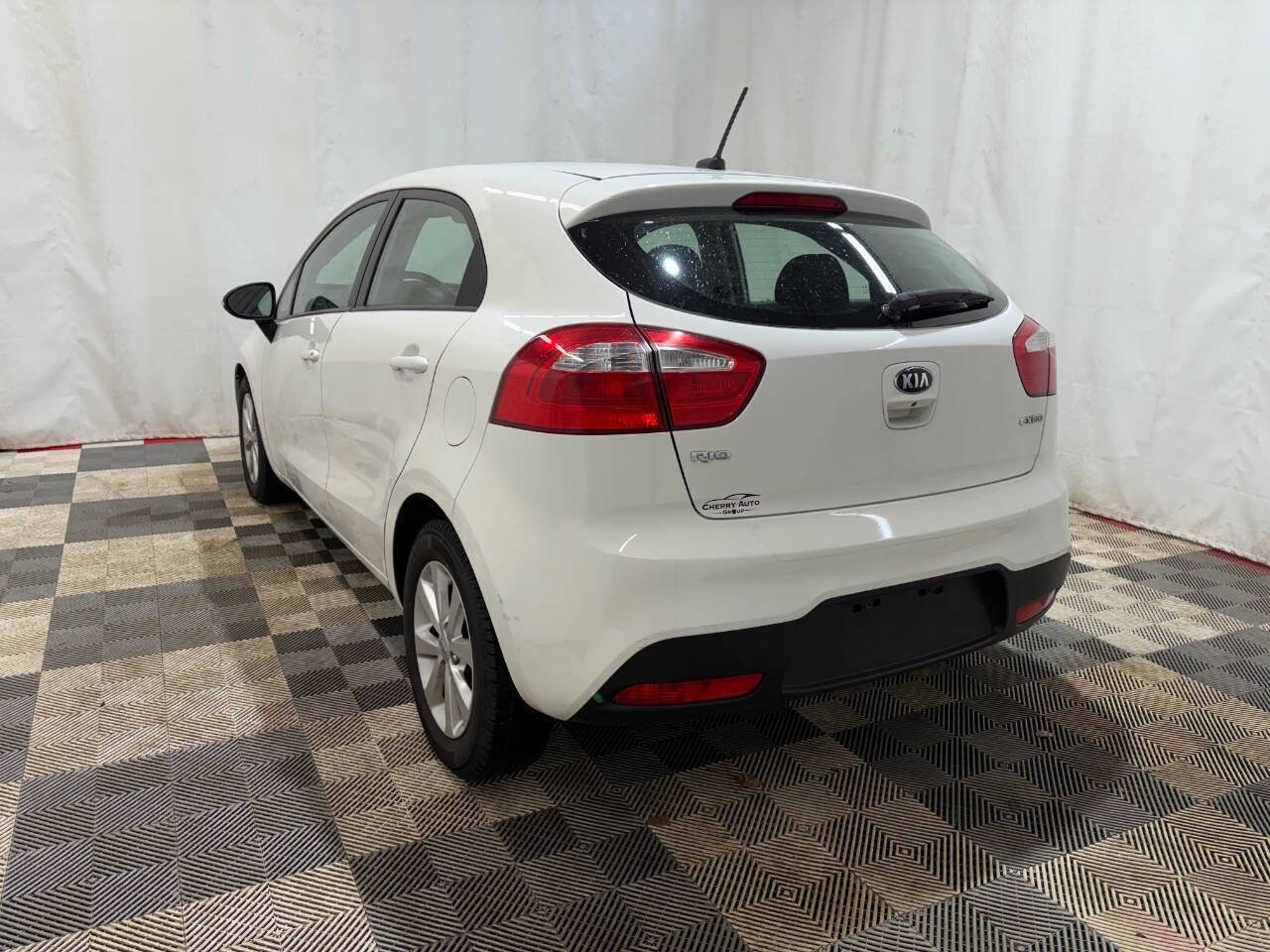 Used 2014 Kia Rio EX w/ Convenience Package image 5