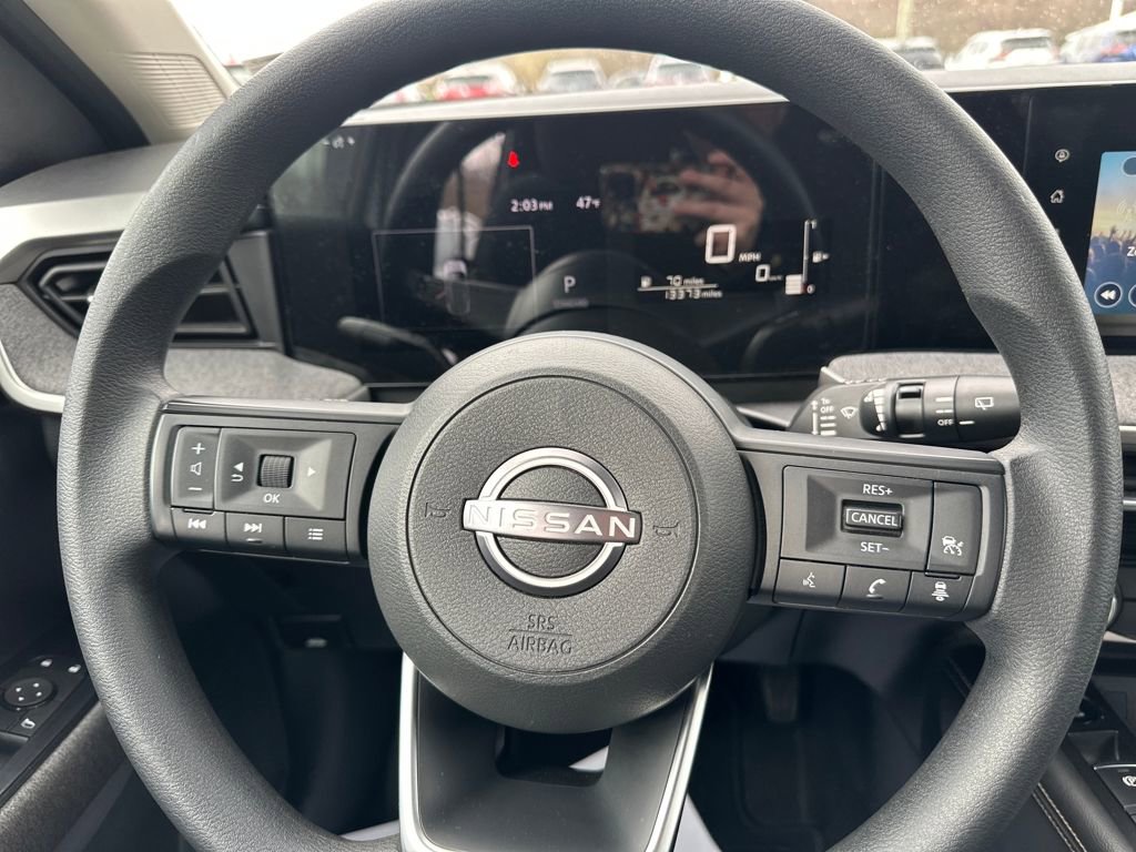 Used 2025 Nissan Kicks SV image 19