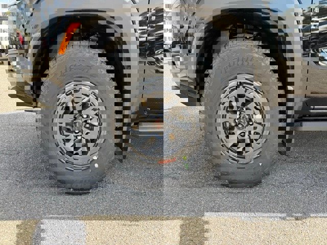 New 2026 Nissan Frontier PRO-4X w/ Pro-4x Convenience Package image 9