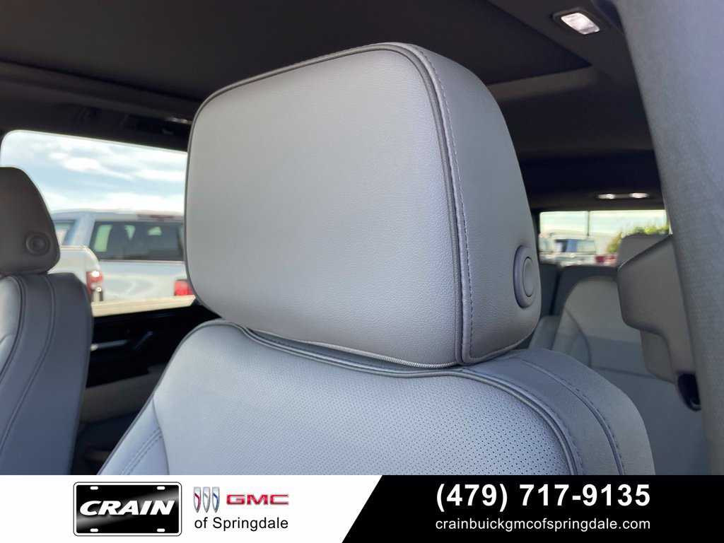 New 2027 GMC Yukon Elevation w/ Elevation Premium Package AWD/4WD image 22