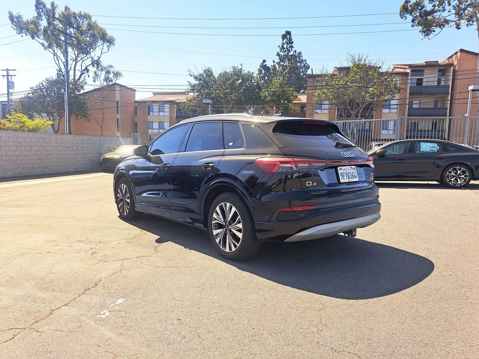 Used 2023 Audi Q4 e-tron Premium Plus w/ Premium Plus image 4