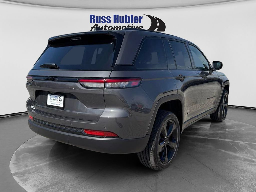 New 2025 Jeep Grand Cherokee Altitude AWD/4WD image 8