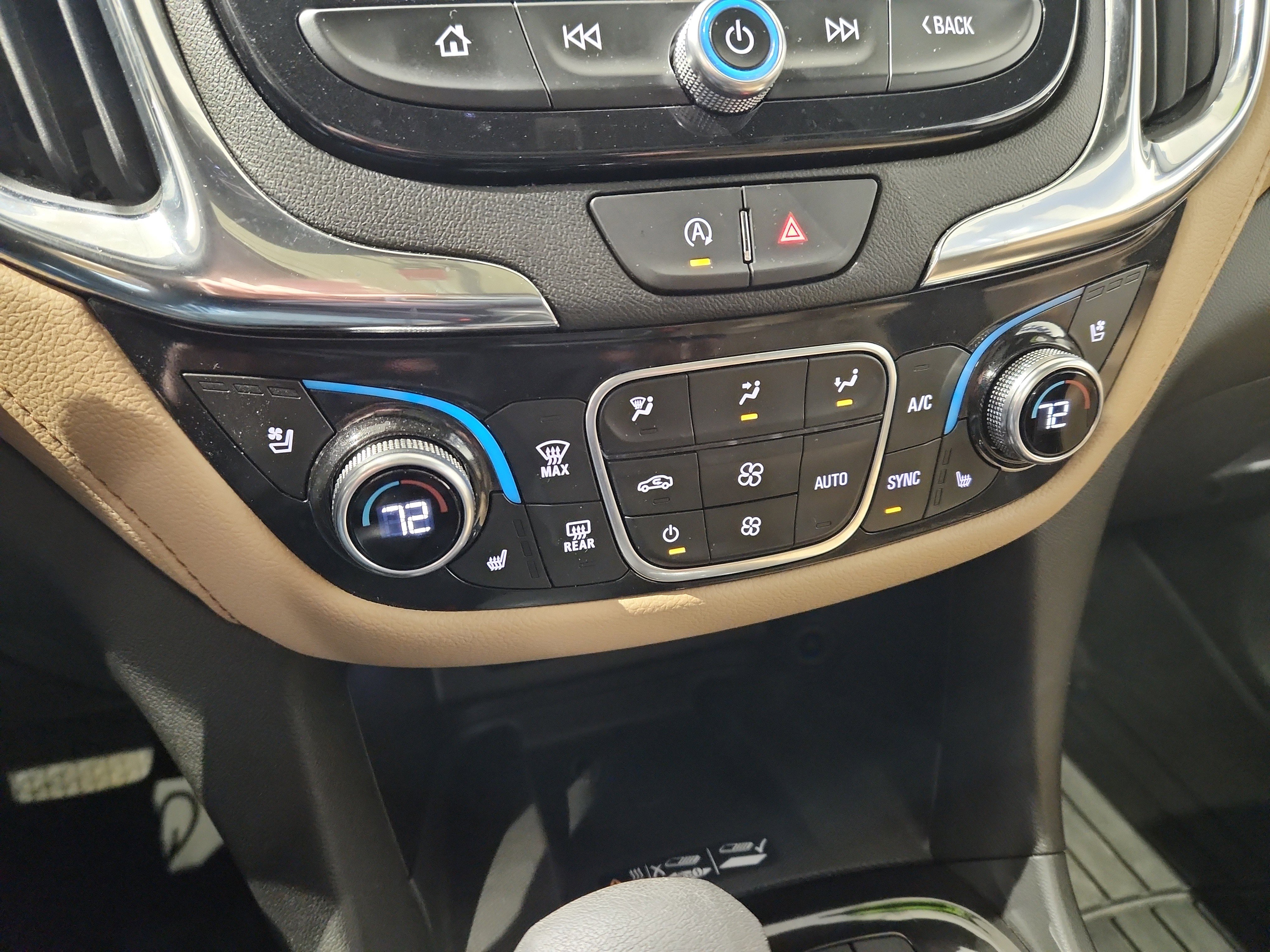 Certified 2024 Chevrolet Equinox Premier image 11