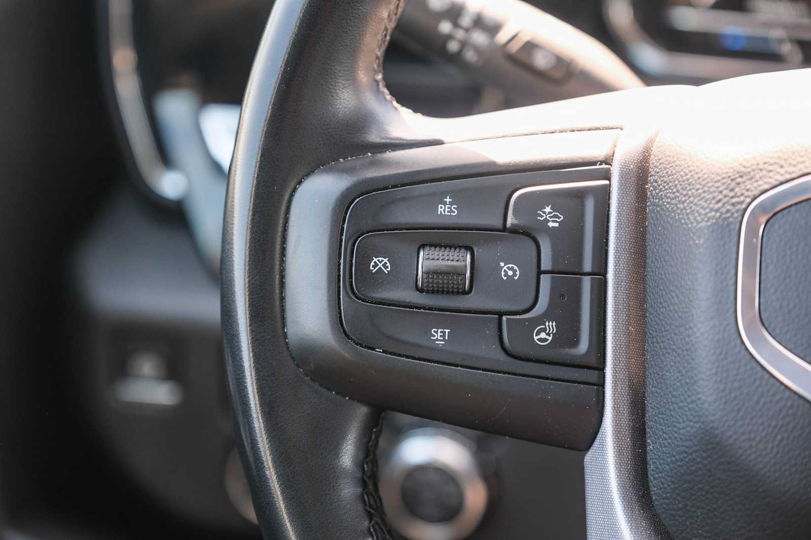 Used 2025 GMC Sierra 1500 SLT RWD image 19