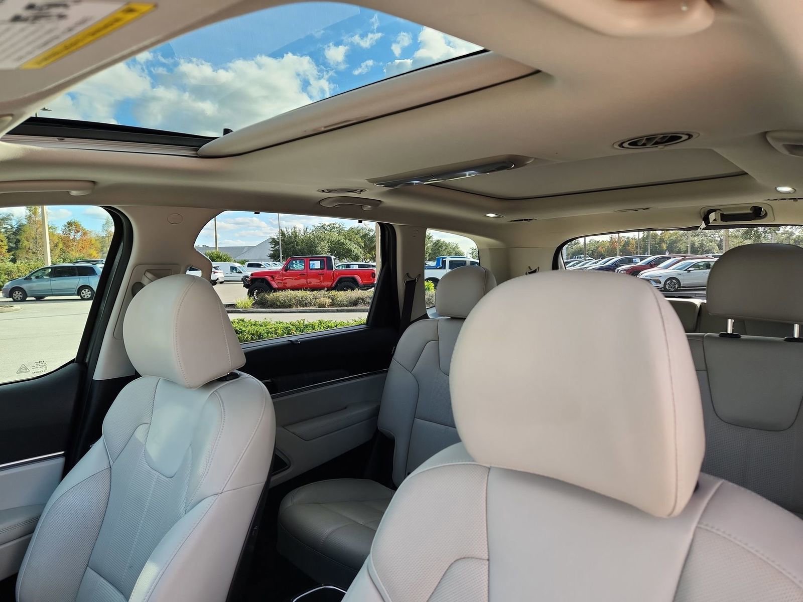 Used 2023 Kia Telluride SX image 20