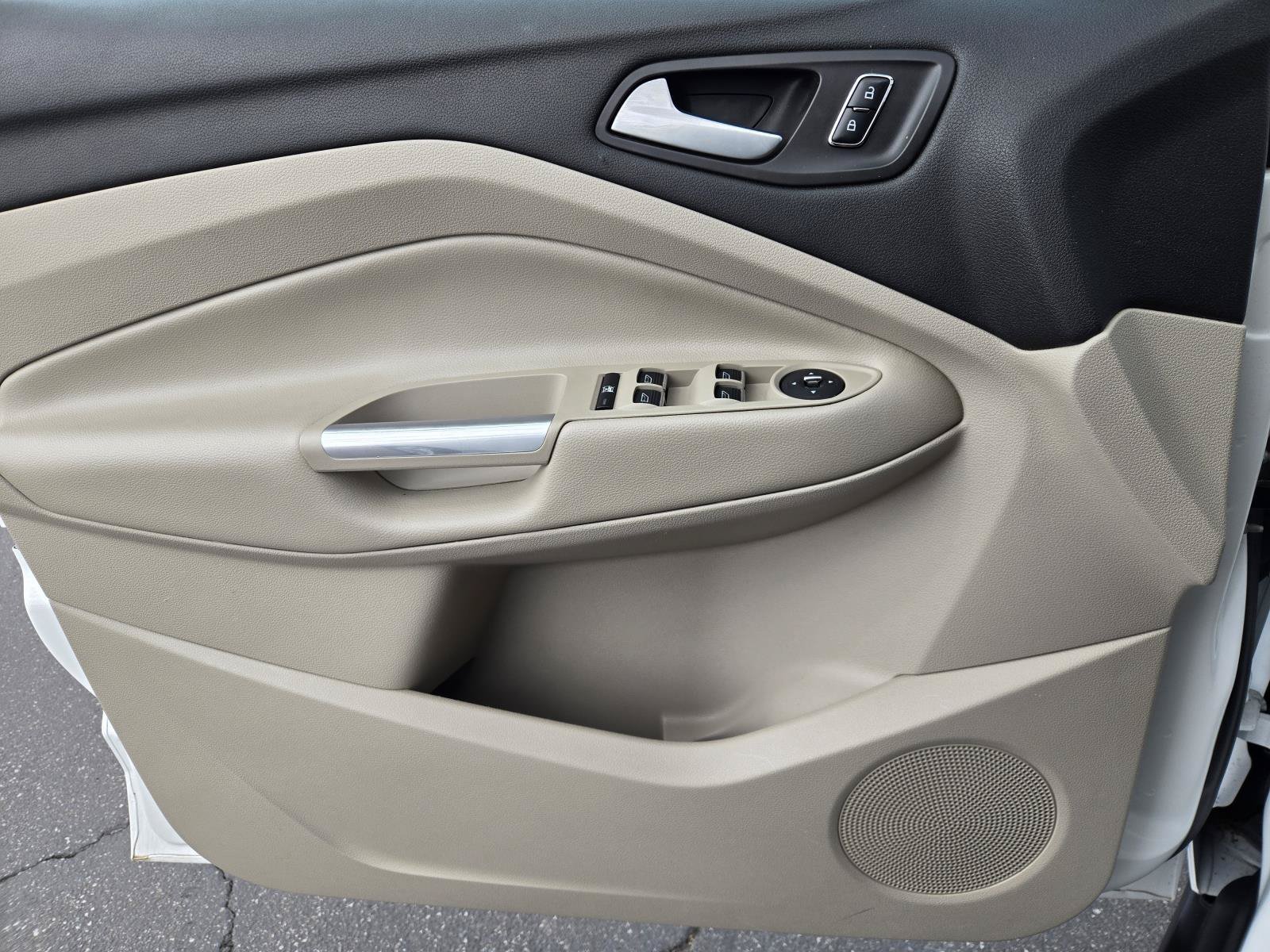 Used 2014 Ford C-MAX SE FWD image 18